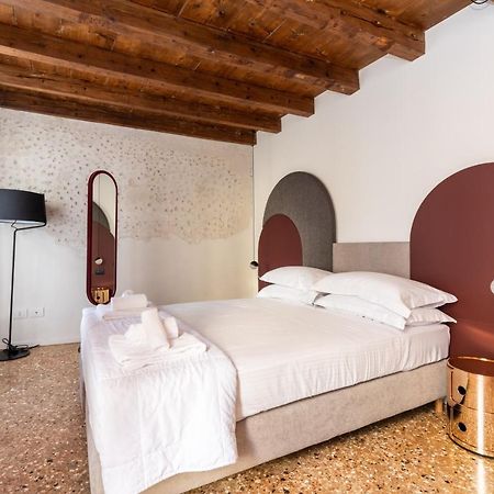 Palazzo Miracoli Apartments Venice Exterior photo
