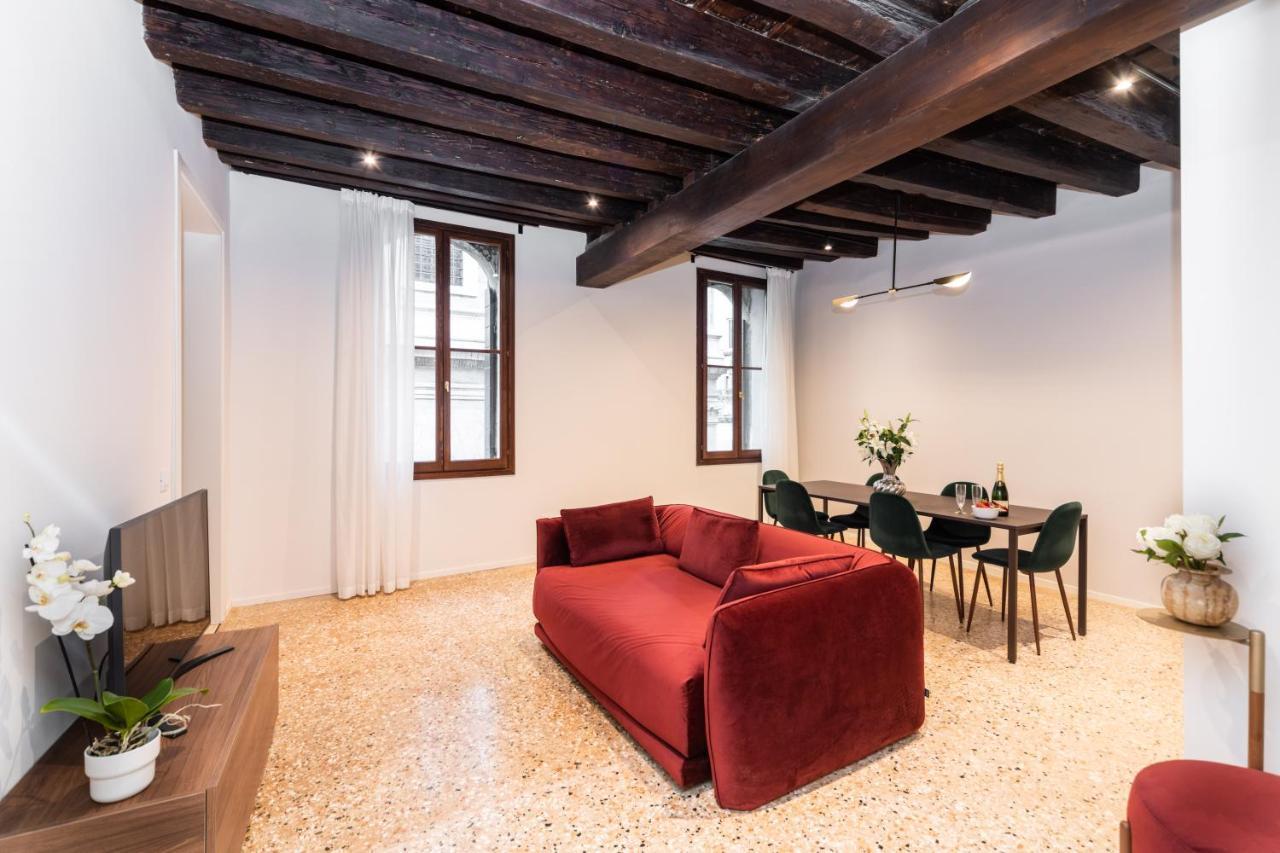 Palazzo Miracoli Apartments Venice Exterior photo