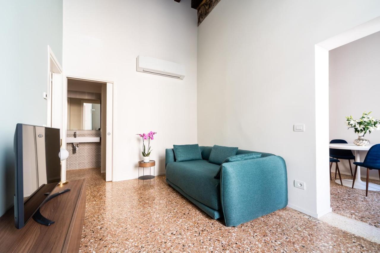Palazzo Miracoli Apartments Venice Exterior photo